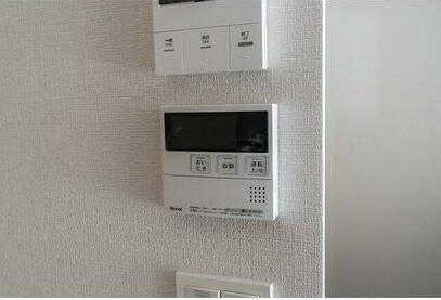 �y���̑��ݔ��z�@