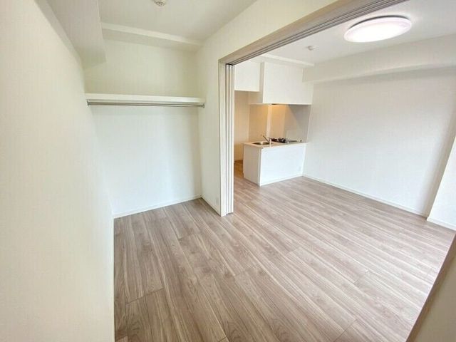 �y���̑��ݔ��z�@