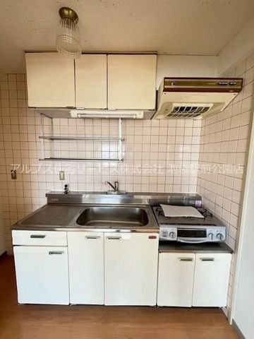 �y�L�b�`���z�@