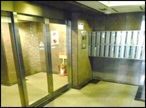 �y�G���g�����X�z�@