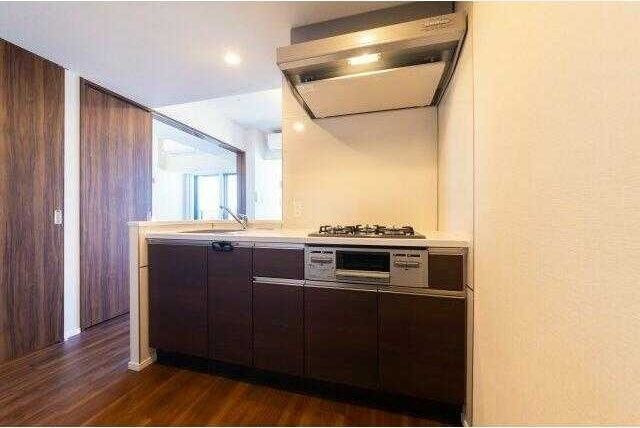 �y�L�b�`���z�@