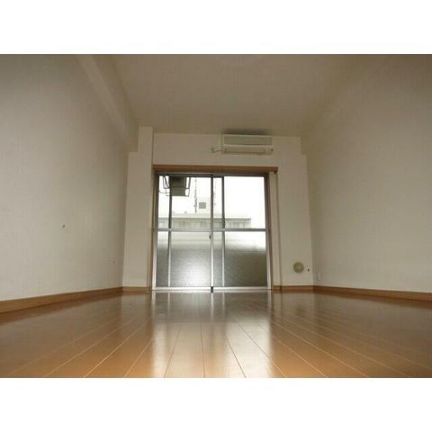 �y���ԁE���r���O�z�@