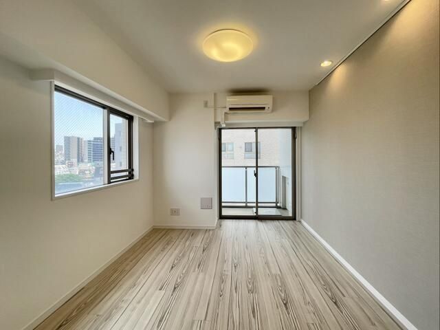 �y���ԁE���r���O�z�@