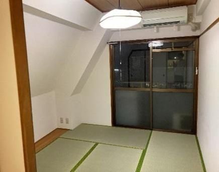 �y���ԁE���r���O�z�@