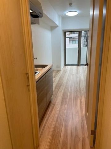 �y���ԁE���r���O�z�@