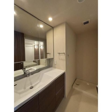 �y���ʏ��z�@