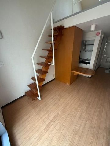 �y���ԁE���r���O�z�@