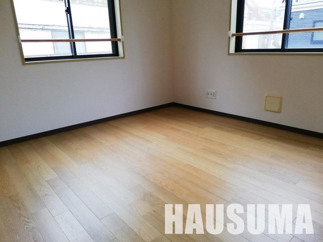 �y���ԁE���r���O�z�@���^�C�v�Q�l�ʐ^