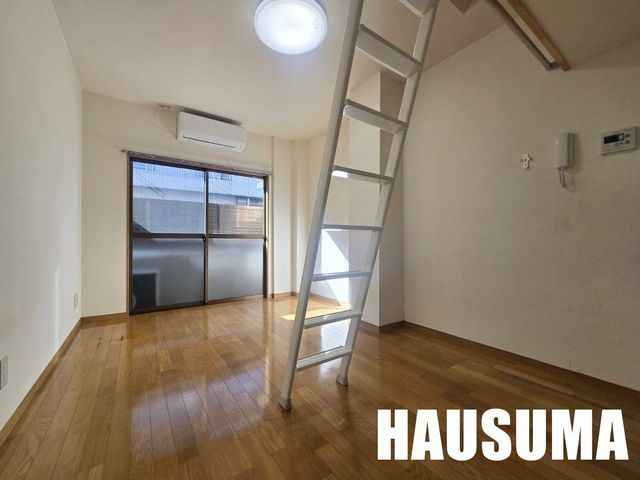 �y�����E���r���O�z�@���r���O/����