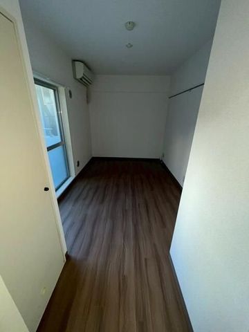 �y���ԁE���r���O�z�@