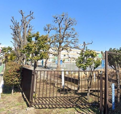 �y���Ӂz�@���旧������ꏬ�w�Z �k��7���B 490m