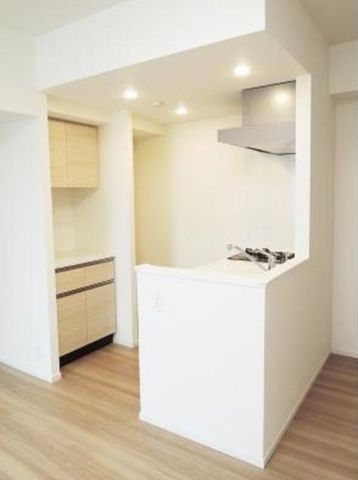 �y���̑��ݔ��z�@�L�b�`��