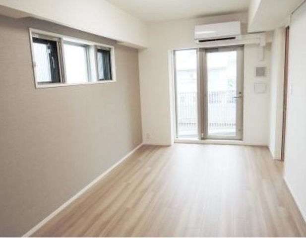 �y���ԁE���r���O�z�@����