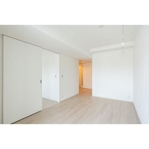 �y���ԁE���r���O�z�@