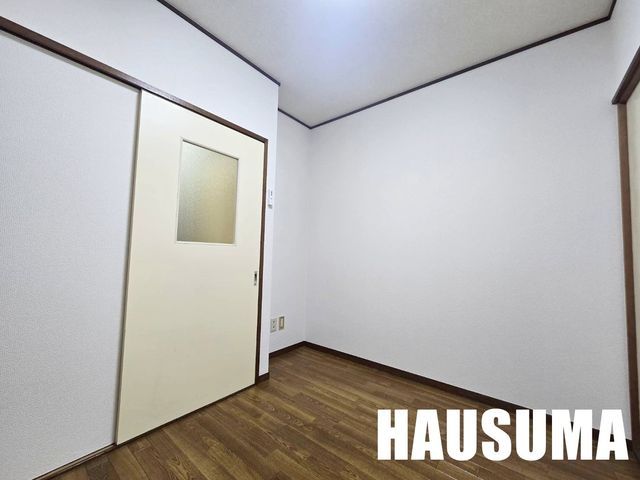 �y�����E���r���O�z�@���[