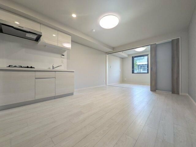 �y���ԁE���r���O�z�@