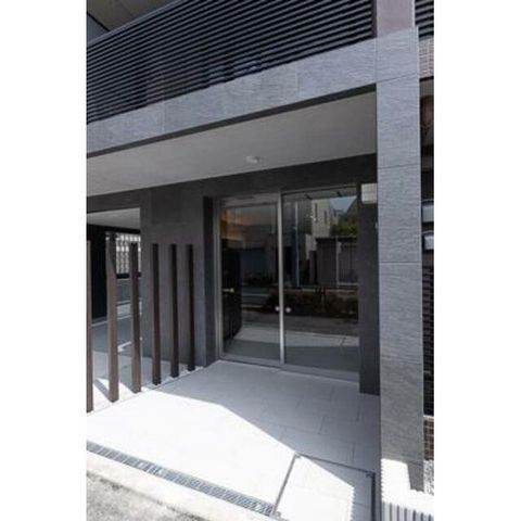 �y�G���g�����X�z�@