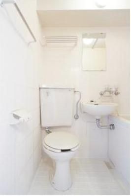 �y�g�C���z�@