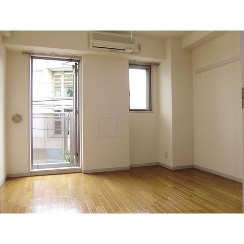 �y���ԁE���r���O�z�@