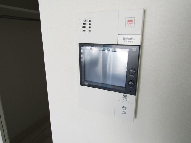 �y���̑��ݔ��z�@TV���j�^�[�z��