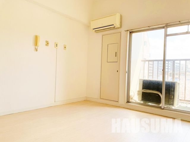 �y�����E���r���O�z�@���r���O/����