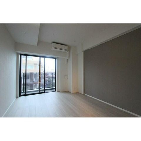�y���ԁE���r���O�z�@