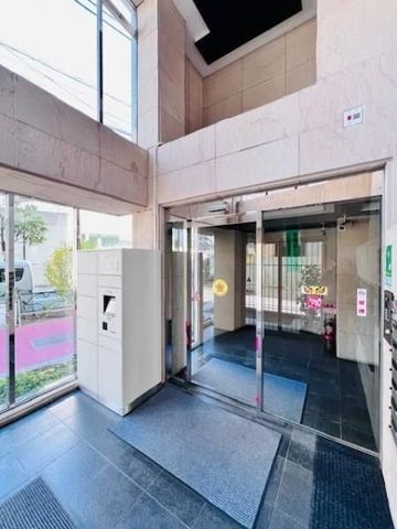 �y�G���g�����X�z�@