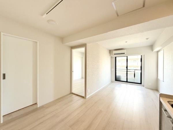 �y���ԁE���r���O�z�@