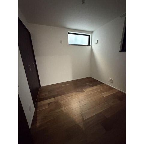 �y���ԁE���r���O�z�@