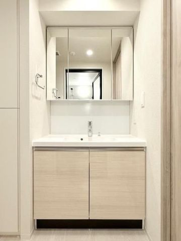 �y���ʏ��z�@