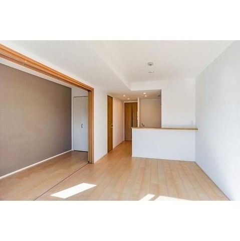 �y���ԁE���r���O�z�@