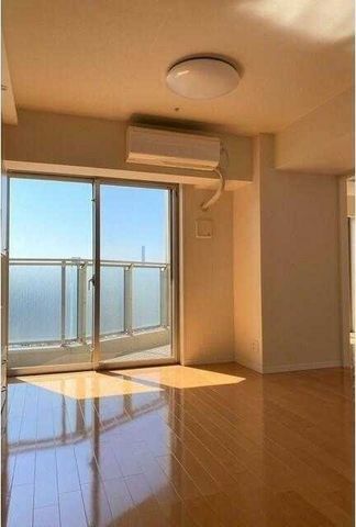 �y���ԁE���r���O�z�@