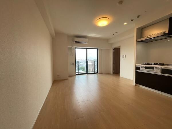 �y���ԁE���r���O�z�@