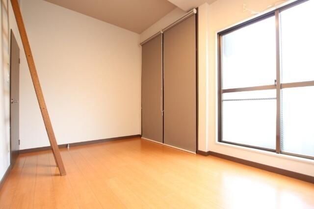 �y���ԁE���r���O�z�@