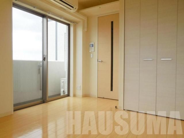 �y���ԁE���r���O�z�@