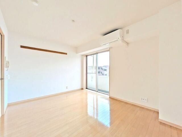 �y���ԁE���r���O�z�@