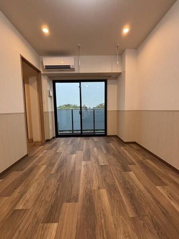 �y���ԁE���r���O�z�@