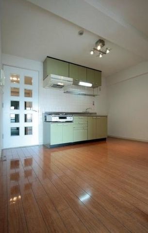 �y���̑��ݔ��z�@����