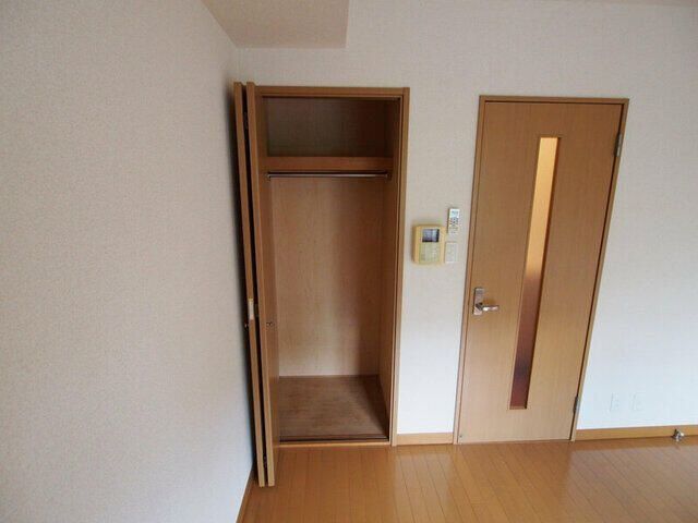 �y���̑��ݔ��z�@