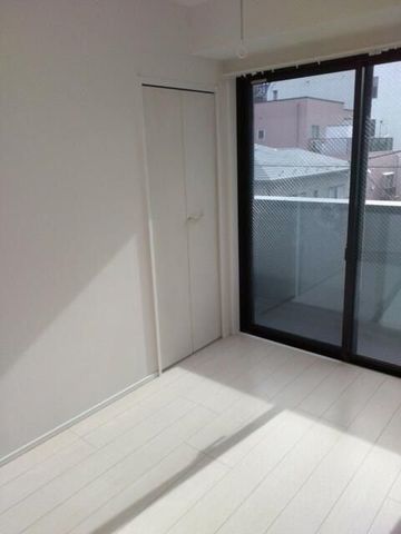 �y���ԁE���r���O�z�@