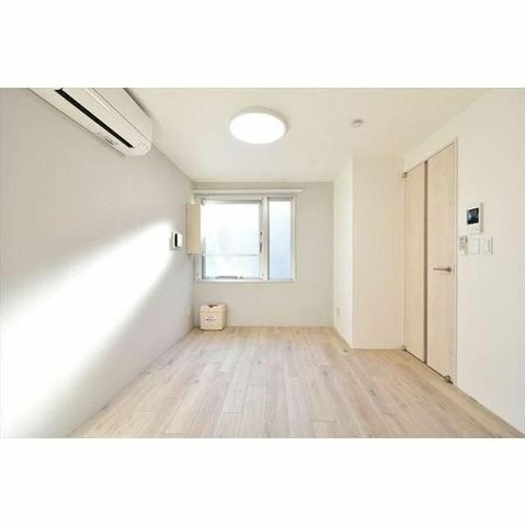 �y���ԁE���r���O�z�@