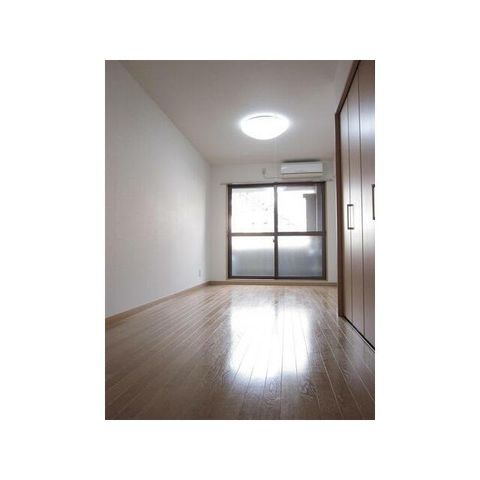 �y���ԁE���r���O�z�@