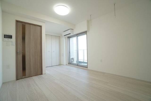 �y���ԁE���r���O�z�@