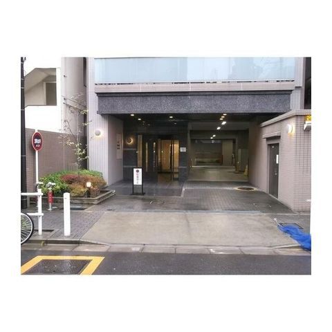 �y�G���g�����X�z�@