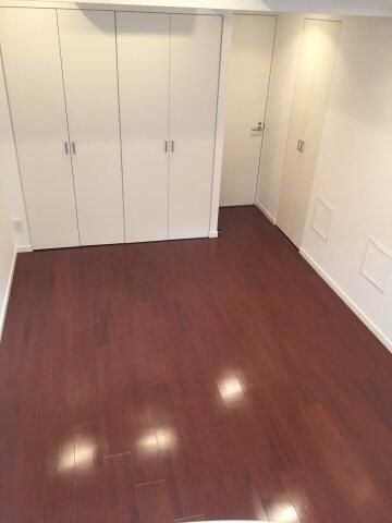 �y���ԁE���r���O�z�@