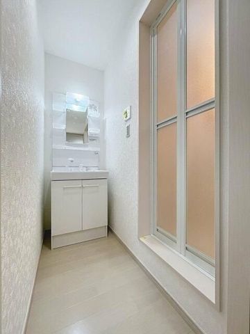 �y���ʏ��z�@