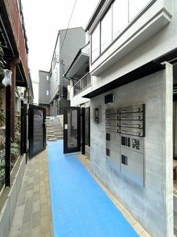 �y�G���g�����X�z�@