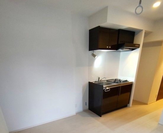 �y���̑������E�X�y�[�X�z�@�L�b�`��