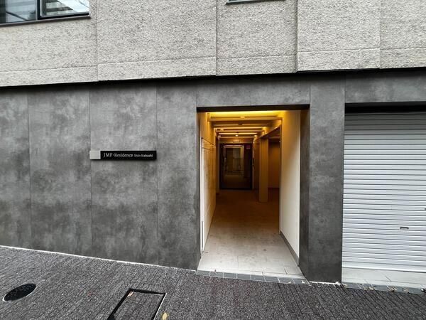 �y�G���g�����X�z�@