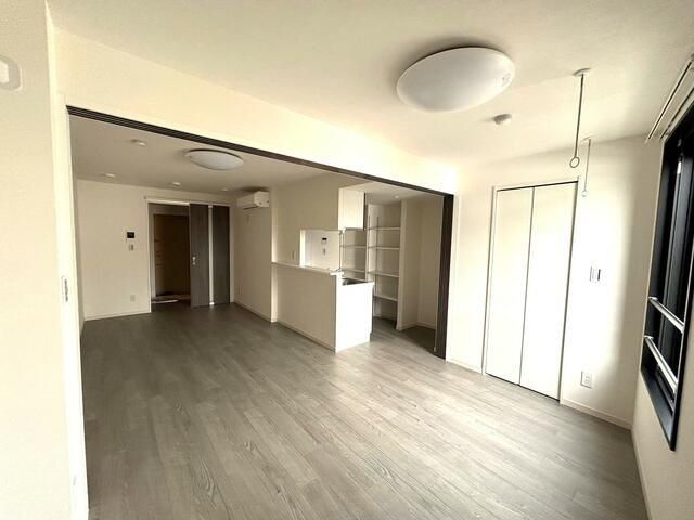 �y���ԁE���r���O�z�@